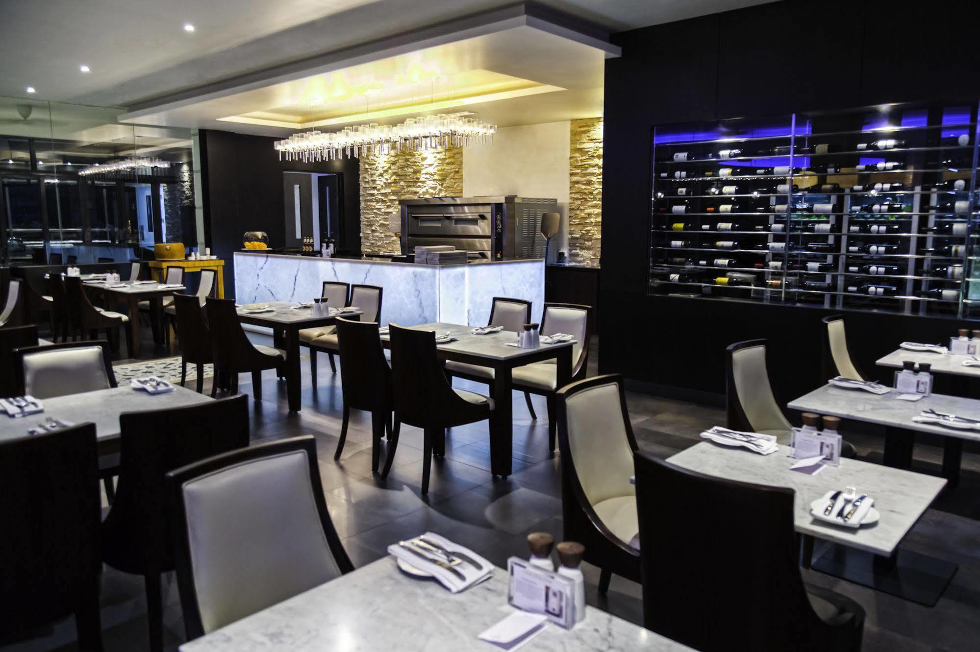 Lamana Hotel Порт-Морсбі Екстер'єр фото
